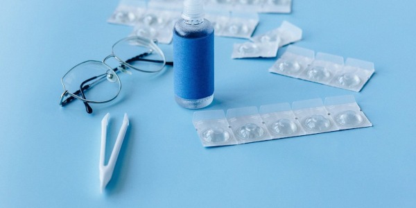 Cómo quitarse las lentillas